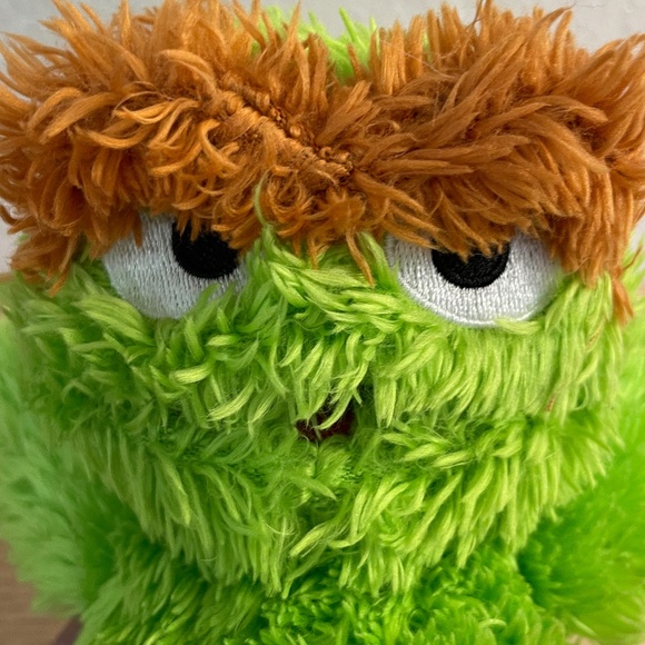 Fisher Price Sesame Street Oscar the Grouch Plush Trashcan 40th Anniversary 10" - Picture 4 of 9
